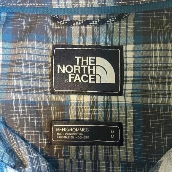 The North Face Mens Blue, Gray, Black Plaid Button Down Shirt Size M Lightweight - Picture 5 of 10